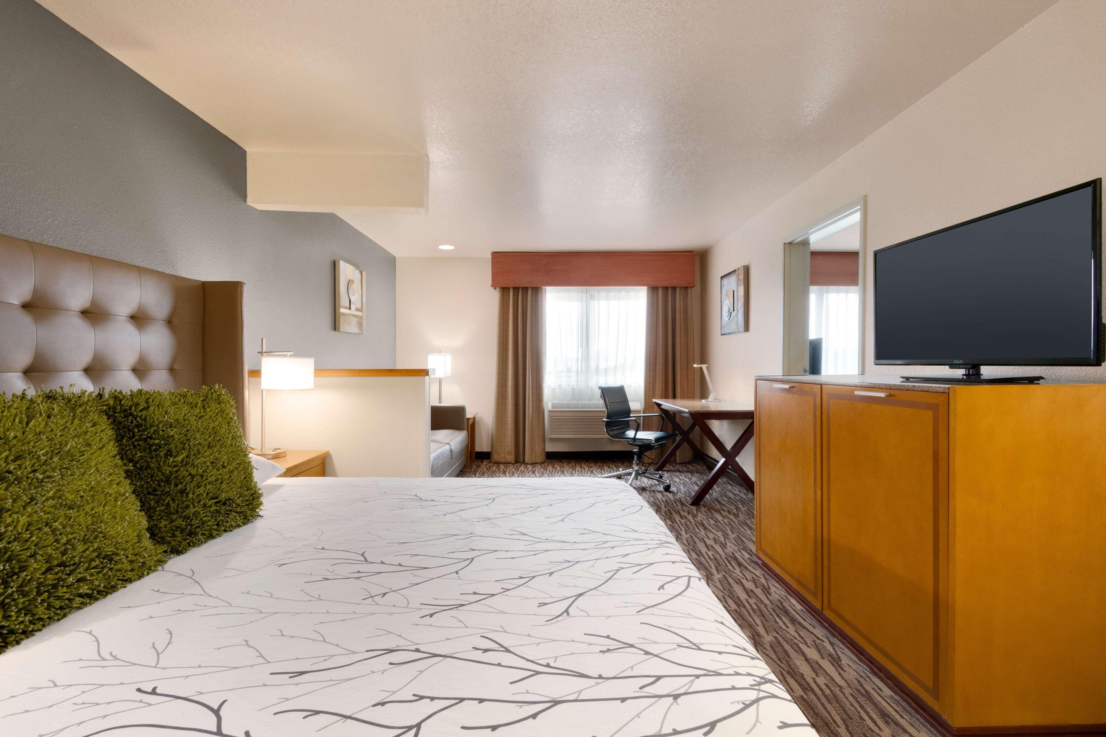 Best Western Plus Peppertree Airport Inn Airway Heights Eksteriør billede