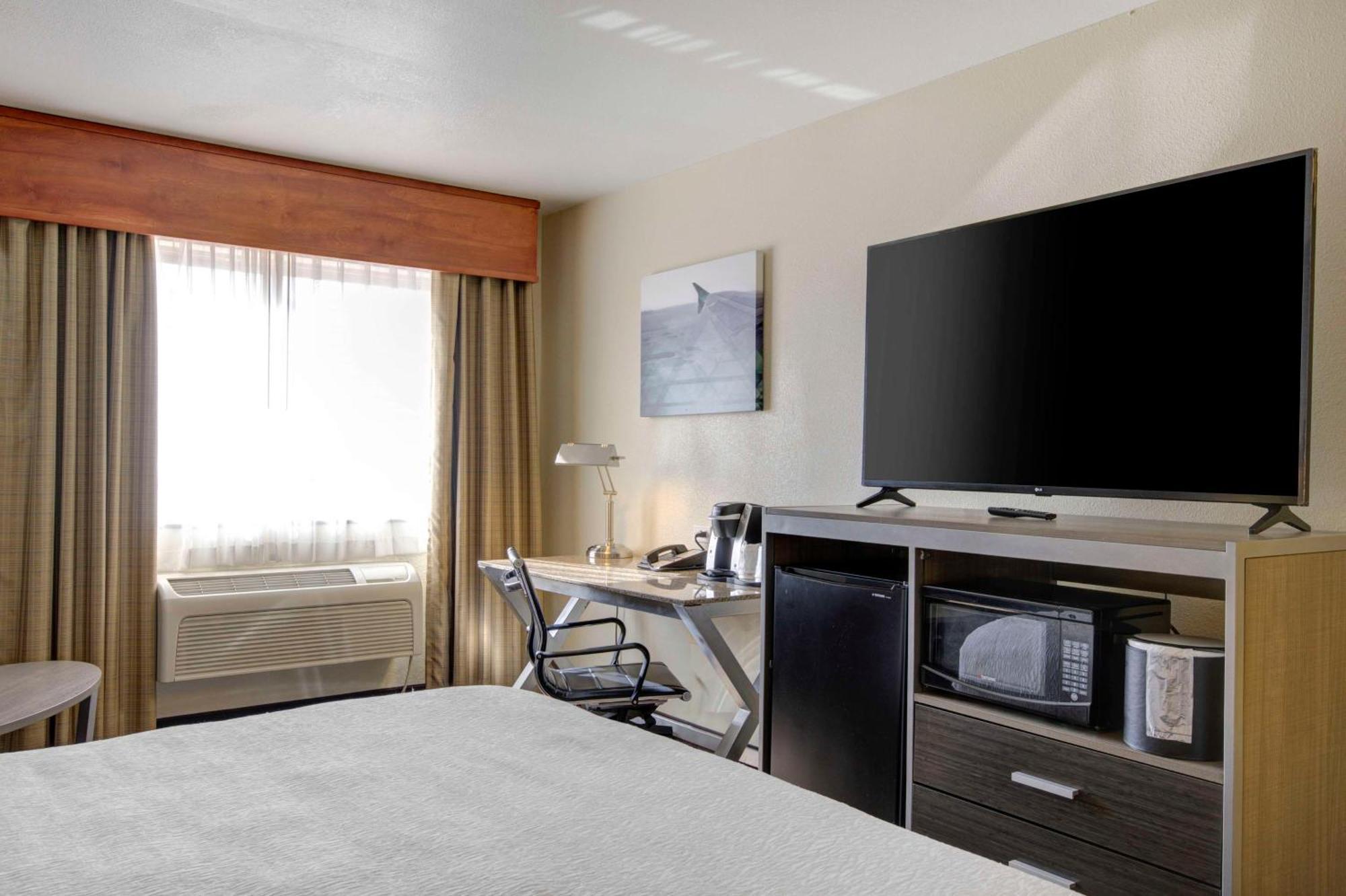 Best Western Plus Peppertree Airport Inn Airway Heights Eksteriør billede